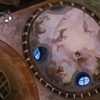 Deckenmalerei in der Kuppel der Maria-Theresien-Gruft.